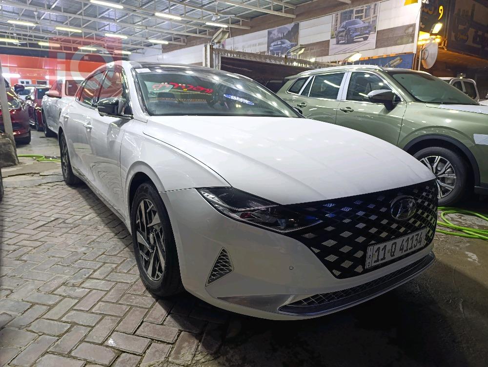 هيونداي أزيرا